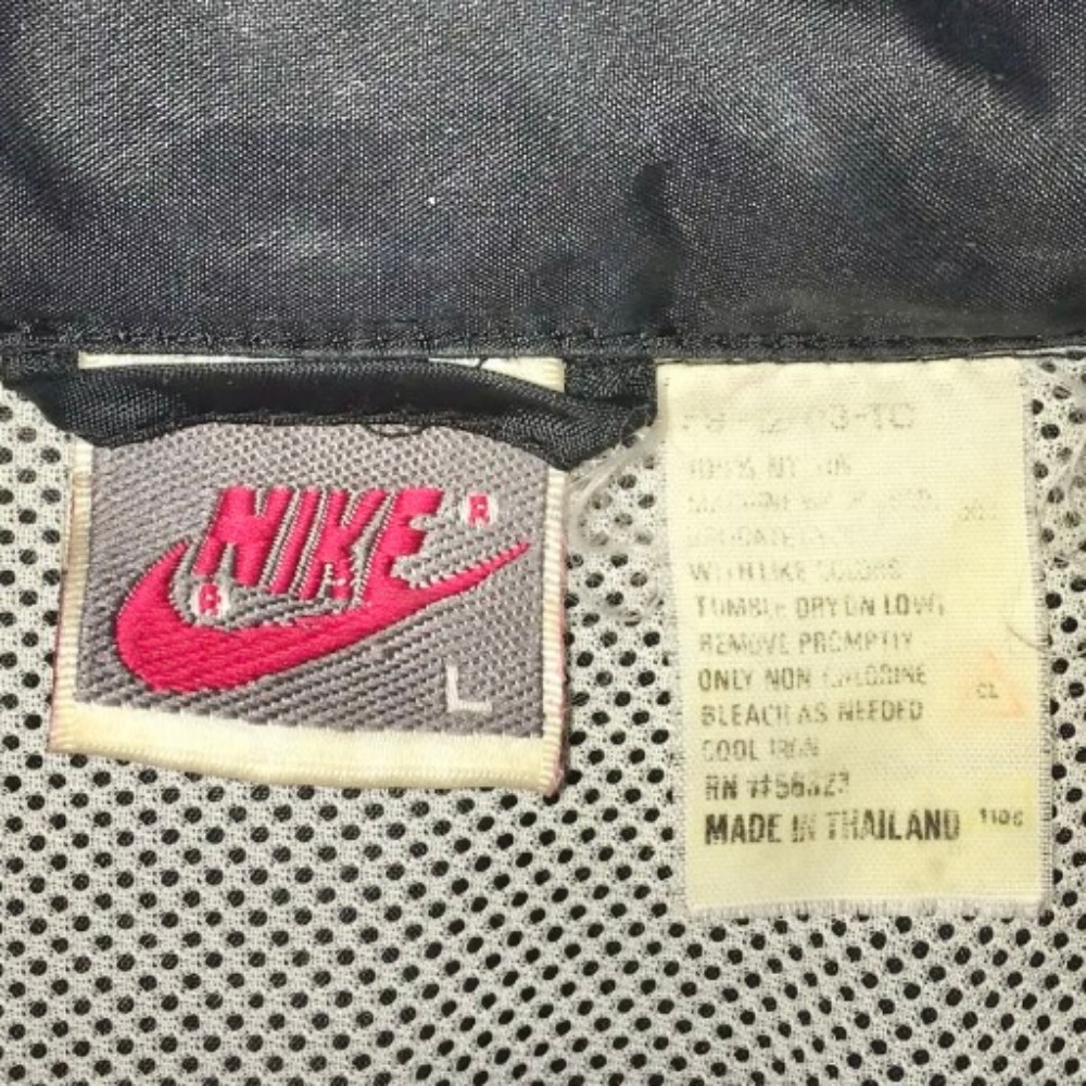Nike clothing label 1990s