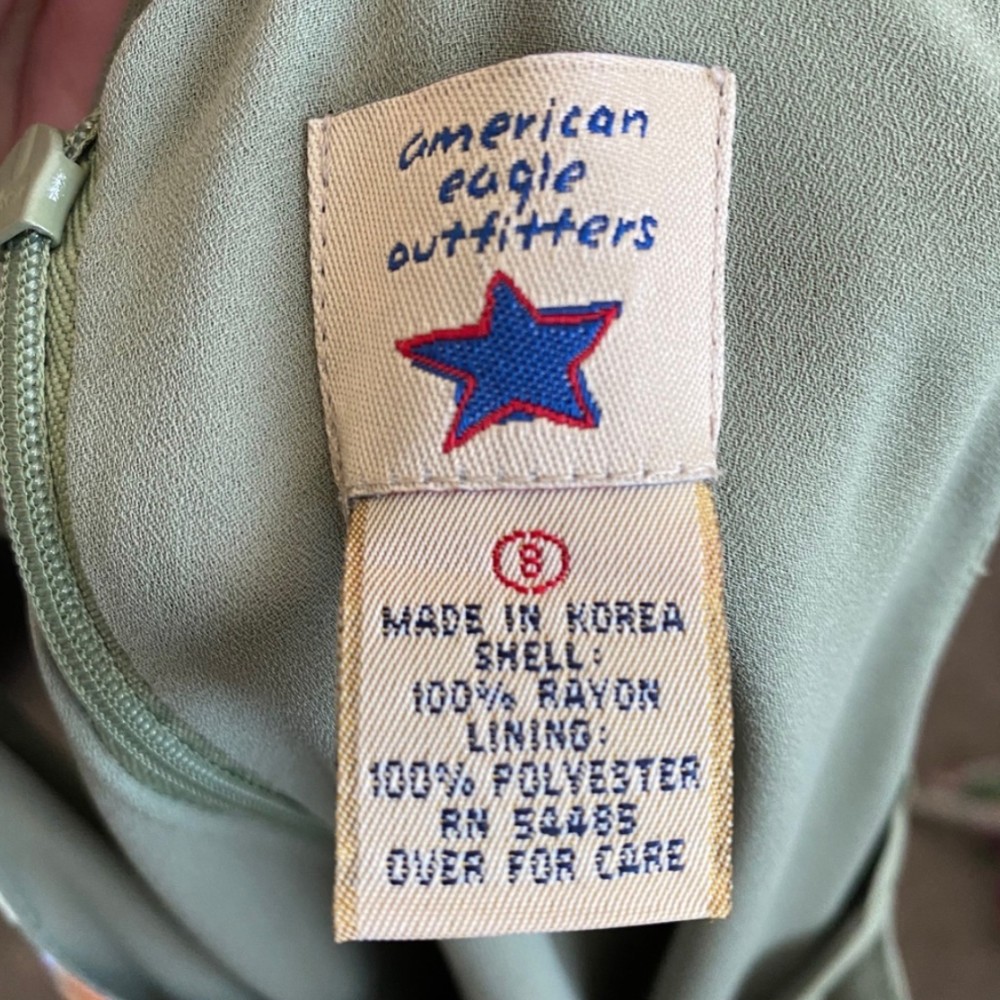 American Eagle Outfitters clothing tag. Approximate date: 1990s.
