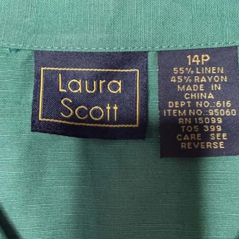 Laura Scott clothing tag. Approximate date: 2000s/Y2K.